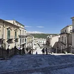 Raffo- Mit Aussicht In Ibla By Interhome *
