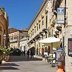 Daire Raffo- Mit Aussicht In Ibla By Interhome