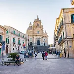 Daire Raffo- Mit Aussicht In Ibla By Interhome Ragusa