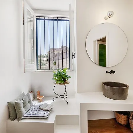 Raffo- Mit Aussicht In Ibla By Interhome Daire