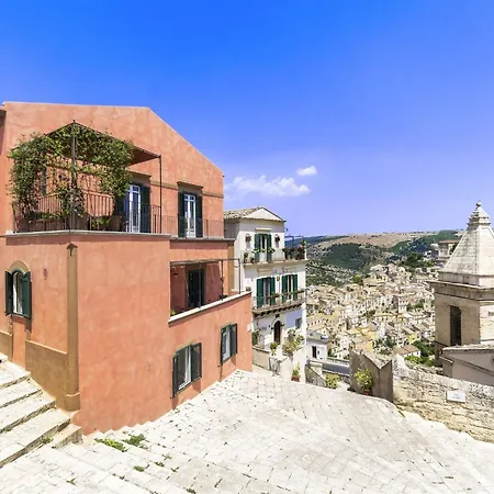 Daire Raffo- Mit Aussicht In Ibla By Interhome
